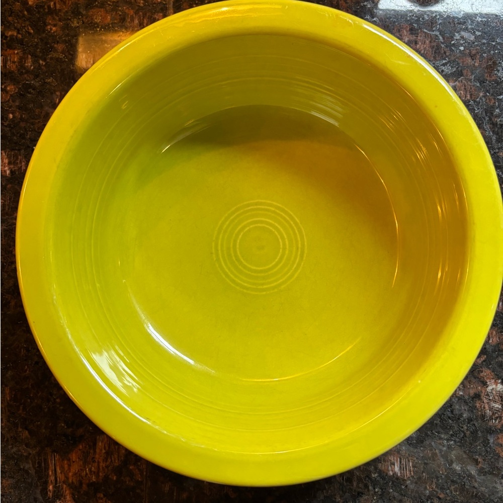 Fiesta Lime Green Large Bowl - Picture 2 of 4